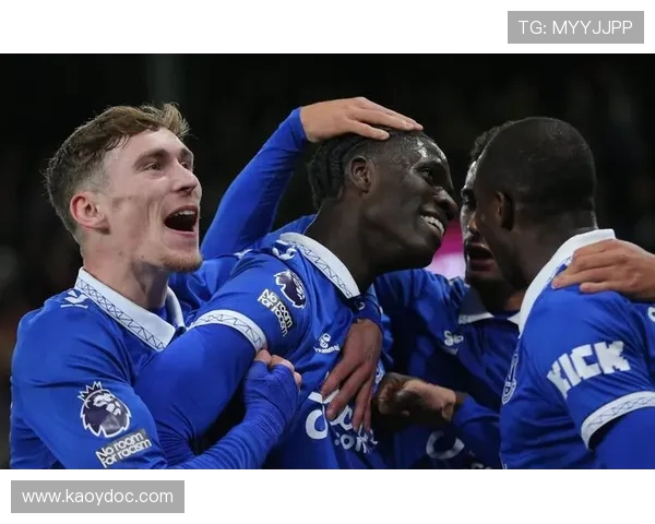 米科伦科贝托进球助力埃弗顿3-1力克富勒姆迎首胜